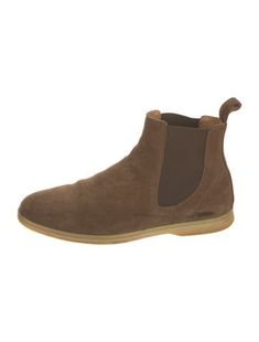 Loro Piana Suede Ankle Chelsea BootsBrownRubber TrimRound-ToesIncludes BoxFit: Boots by Loro Piana typically run small. Brown Suede Boots With Flat Heel, Brown Casual Chelsea Boots With Round Toe, Casual Brown Chelsea Boots With Round Toe, Casual Brown Desert Boots With Round Toe, Brown Chelsea Boots With Rubber Sole And Round Toe, Casual Suede Chelsea Boots With Flat Heel, Brown Desert Boots With Textured Sole For Fall, Casual Brown Chelsea Boots, Brown Suede Chelsea Boots With Leather Footbed