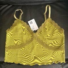 H&M Olive Green Crop Top Size M Runs Smaller, Unused Brand New With Tag H&m Trendy Spring Tank Top, Trendy H&m Tank Top For Spring, Trendy H&m Spring Tank Top, Olive Green Crop Top, Green Crop Top, H&m Crop Top, Olive Green, H&m, Crop Top