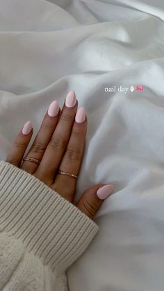 pink nails trendy long aesthetic nail inspo acrylic almond Chrome Summer Nails, Summer Chrome Nails, Country Acrylic Nails, Chrome Manicure, White Chrome Nails, Blue Chrome Nails, Chrome Nails Designs, Blue Chrome, Spring Nail Designs