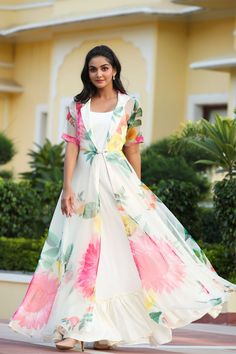 Long Frock Designs, Long Gown Design, Long Gown Dress, Girls Frock Design, Long Dress Design, White Cocktail Dress, Long Frocks, Indian Gowns, Beautiful Dress Designs