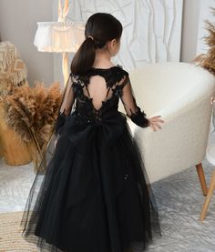 CHRISTMAS SALE️UP -20% OFF PERFECT FLOWER GIRL DRESS✨ Process time: 1-2 working days Delivery time: 2-4 working days  Also offer express overnight delivery https://www.etsy.com/listing/1298332912/express-delivery?click_key=eb8207bd8376c2fa762384c4d5701f79c6bcbc77%3A1298332912&click_sum=63123b47&ga_search_query=express&ref=shop_items_search_1&frs=1 *Train is detachable & all dresses have bow* Age 1.5 Height 86cm/34in Chest 51cm/20in Waist 51cm/20in Hips 51cm/20in Age 2 Height 92cm/36.3in Chest 53 Black Princess Ball Gown Dress, Black Princess Style Ball Gown For Party, Black Ball Gown For Pageant, Black Tulle Dress For Pageants, Black Princess Style Wedding Dress, Elegant Black Gown For Pageant, Elegant Black Gown For Pageants, Elegant Black Pageant Gown, Black Tulle Princess Dress For Pageant