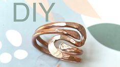 Hammered Metal Rings, Diy Adjustable Ring, Ring Making Tutorial, How To Make A Ring, Diy Ring, Washer Jewelry, Copper Jewelry Handmade, Wire Jewelry Making, Wire Wrapped Jewelry Tutorials