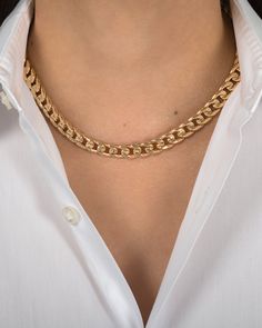 Modern Gold Cuban Link Chain Necklace, Modern Cuban Link Gold Chain Jewelry, Modern Jewelry With Oval Link Curb Chain, Modern Jewelry With Curb Chain Oval Link, Modern Gold Curb Chain Necklace, Modern Gold Cuban Link Necklace, Luxury Chunky Cuban Link Chain Necklace, Modern Gold Chain Cuban Link Necklace, Modern Cuban Link Necklace With Figaro Chain As Gift