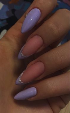 Light And Dark Purple Nails, Light Purple Nails With Design, Lilac Butterfly Nails, Purple Nail Inspo Acrylic, Purple Prom Nails, Purple And Silver Nails, Light Purple Nails, Dark Purple Nails, Violet Nails