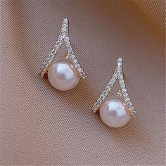 Gender:Women's; Gemstone:Pearl; Quantity:1 Pair; Theme:Precious; Shape:Geometric; Style:Stylish,Romantic; Width of Earrings:-; Jewelry Type:Fine Jewelry,Stud Earrings; Occasion:Gift,Festival; Material:Copper; Length of Earrings:-; Design:Classic; Features:Cool,Lovely; Front page:WE; Listing Date:11/10/2023 Glitter Stud Earrings, Romantic Earrings, Cheap Wedding Dresses Online, Cheap Earrings, Melbourne Cup, Dresses Formal Elegant, Jewelry Boutique, Lace Bridal Gown, Online Wedding Dress