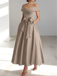 A-Linien-Kleid für Hochzeitsgäste, elegantes Kleid, halbformelles Kleid, wadenlang, kurze Ärmel, schulterfrei, Tasche, Satin mit Schleife(n), 2024 2024 - $118.99 Cocktail Dress Elegant, Dresses With Pockets, Color Champagne, Bride Dresses, Tea Length, Kentucky Derby, Mother Of The Bride Dresses, Elegant Dress, Bride Dress