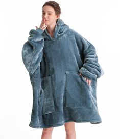 PRICES MAY VARY. Experience Ultimate Warmth: Indulge in unparalleled coziness with the 220 GSM premium luxurious flannel fabric on the outside and the soft warm sherpa lining inside.Ideal for chilly winter days,this blanket hoodie is guaranteed to keep you incredibly warm. Oversized Design:The oversized hoodie blanket sweater fits most people comfortably. It's like wearing a cozy blanket that keeps you warm and allows you to move freely. You can keep your arms free to use your phone, read a book Blanket Sweatshirt, Grey Home, Sweatshirt Blanket, Oversized Blanket, Blanket Sweater, Blanket Hoodie, Hoodie Oversize, Hoodie Blanket, Sweater Fits