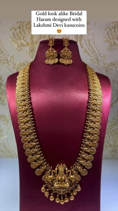 Antique Haram, Gold Haram Designs, Unique Gold Jewelry Designs, Wedding Jewelry Sets Bridal Jewellery, Bridal Jewellery Inspiration, Long Haram, Bridal Necklace Designs, Gold Jewels Design