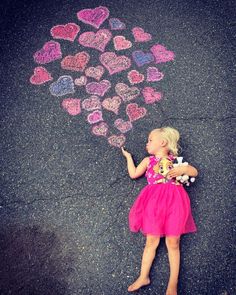 Sidewalk Chalk Photos, Chalk Pictures, Fun Chalk Art, Blowing Kisses, Art Birthday Party