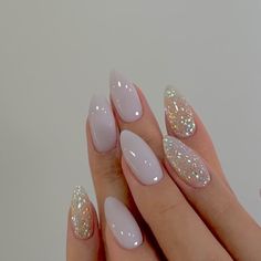 Gelx Short Oval, New Years Nails Sparkly Almond, Simple Elegant Oval Nails, Mani Nail Design, Bridal Jelly Nails, Neutral Nails Glitter Accent, Fall Wedding Nails Almond Shape, Engagement Almond Nails, Black Glitter Nails Almond Shape