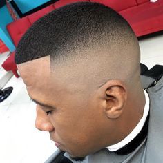 Coupe De Cheveux Homme Zero Camden Nj, High Fade Haircut, Buzz Cut Hairstyles, Hair Man, Model Selfie, Black Men Haircuts, Faded Hair, High Fade, Haircut Designs