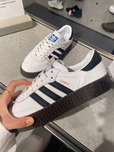 Adidas Shoes Women, Hype Shoes, Aesthetic Shoes, Retro Sneakers, Sneaker Heels