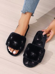 Women's Home Slippers, Embroidered Bowknot Plush Slippers, Flat Open-Toe Slippers, Fashionable And Comfortable Indoor Slippers, Can Be Worn All Year Round, Quiet And Anti-Skid Imitation Fur Slippers Black Fashionable    Cartoon    Women Shoes, size features are:Bust: ,Length: ,Sleeve Length: Luxury Black Platform Slippers For Women, Luxury Black Women's Slippers, Slippers Embroidered, Black Textured Slip-on Platform Slippers, Black Fluffy Slippers, Black Fur Slippers, Cartoon Women, Indoor Slippers, Plush Slippers