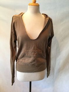 NWT TWILL TWENTY TWO BROWN SWEATSHIRT- SIZE S Scoop neck is trendy! 100% cotton TRUSTED SELLER FAST SHIPPING THANK YOU FOR LOOKING KV Soft-washed Comfy Long Sleeve Tops, Brown Cotton Hoodie For Loungewear, Brown Long Sleeve Sporty Tops, Cozy Fit Solid Cotton Tops, Sporty Brown Cotton Tops, Sporty Brown Long Sleeve Tops, Distressed Long Sleeve Cotton Sweatshirt, Distressed Cotton Long Sleeve Sweatshirt, Distressed Cotton Sweatshirt