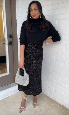 New Years Eve Outfits Modest, Sequin Babydoll Dress, Boss Fashion, Casual Holiday Outfits, Black Sequin Skirt, Birthday Fits, Autumn 2024, 2024 Fashion, Fabulous Fashion