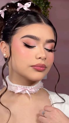 Xv Makeup Ideas, Quinceañera Makeup Ideas, Xv Makeup, Quinceanera Makeup, Bride Looks, Back To School Makeup, Fresh Face Makeup, Princess Makeup, Graduation Makeup