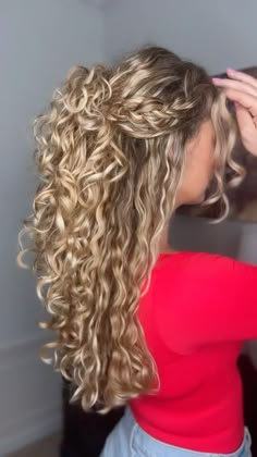 Hair Styles Curls And Braids, Braid And Curls Hairstyles Half Up, Natural Curly Hair Half Up Half Down Wedding, Hairstyles For Curly Hair Fancy, Beautiful Hairstyles With Braids, Curly White Girl Hair Hairstyles, Wedding Curly Hairstyles Half Up, Hair Ideas For Hoco Down, Curly Updo Half Up Half Down