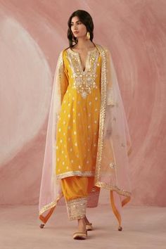 Shop for Sureena Chowdhri Yellow Silk Chanderi Kurta Salwar Set for Women Online at Aza Fashions Yellow Indian Suit, Sureena Chowdhri, New Suit Design, Embroidered Salwar, Haldi Outfit, Ethnic Suit, Yellow Suit, Salwar Designs, Indian Party Wear