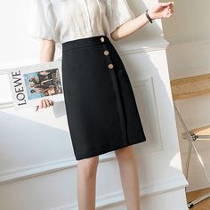 Elegant Non-stretch Mini Skirt For Work, Non-stretch Elegant Mini Skirt For Workwear, Knee-length Black Office Bottoms, Non-stretch Black Skirt For Office, Black Knee-length Office Bottoms, Non-stretch Black Office Skirt, Black Lined Skirt For Office, Black Office Lady Skirt For Workwear, Black Office Skirt For Work