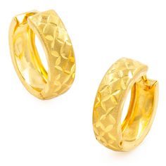 "Pair of 18K Yellow Gold Engraved Hoop EarringsItem # C104605 A pair of 18 karat yellow gold hoop earrings featuring an engraved design. The pattern etched into the gold has a leaf-like motif, which adds texture and visual interest to the earrings. The matte finish of the engraved areas contrasts with the polished edges, providing a sophisticated aesthetic. Hoops like these are versatile accessories that can complement a variety of styles and occasions. Their engraved detail makes them stand out Small Hoop Engraved Yellow Gold Earrings, Classic Engraved Yellow Gold Earrings, 22k Yellow Gold Hoop Earrings For Formal Occasions, Engraved Small Hoop Earrings In Yellow Gold, Engraved Yellow Gold Hoop Earrings For Anniversary, Formal 22k Yellow Gold Hoop Earrings, Engraved Yellow Gold Hoop Jewelry, Engraved 14k Yellow Gold Hoop Earrings, Yellow Gold Engraved Hoop Earrings