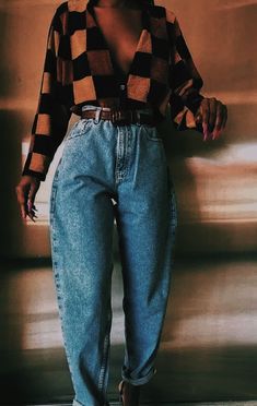 Dinner Women Outfit, 80s Aesthetic Outfits Plus Size, Black Artsy Outfit, Retro Outfits 80s Style Black Women, Fashion Inspo Outfits Winter Plus Size, Cute Laid Back Outfits, Winter Retro Outfits, 70s Inspired Outfits Black Women, Winter Artsy Outfit