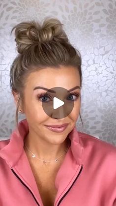 Messy Short Hair Bun Tutorial, Messy Bun Med Length Hair, Quick Messy Bun Tutorial Short Hair, Low Bun Hacks Short Hair, Buns Hairstyles Short Hair, Dance Bun For Short Hair, Messy Bun Tutorial For Layered Hair, How To Do A Bun For Short Hair, Messy Bun For Short Fine Hair