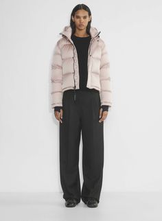 THE SUPER PUFF™ SHORTY Aritzia Super Puff, The Super Puff, Xmas Wishlist, Super Puff, Down Puffer Jacket, Easy Shape, Statement Bag, Water Repellent Fabric, Everyday Luxuries