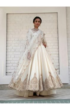 Baju Kahwin, Indian Outfits Lehenga, Asian Bridal Dresses, Bridal Dresses Pakistan, Pakistani Wedding Outfits, Indian Gowns Dresses, Pakistani Bridal Dresses