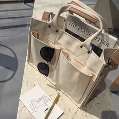 Sac Diy, Cream Aesthetic, Emma Chamberlain, Bags Aesthetic, Beige Aesthetic, Coach Swagger Bag, Kendall Jenner, A Bag