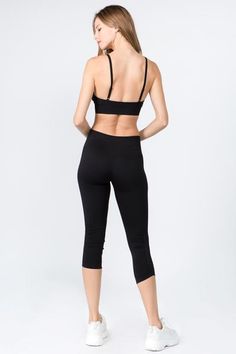 Simple, pretty and perfect! This two peice set will be your go-to as you flow through your next yoga class. High Stretch Yoga Pants With Built-in Bra, Functional Activewear With Built-in Bra And Seamless Fabric, Sporty Seamless Sports Bra For Pilates, Light Support Seamless Activewear For Workout, Stretch Seamless Activewear For Yoga, Workout Activewear With Light Support And Seamless Fabric, High Stretch Seamless Sports Bra For Workout, Seamless High Stretch Yoga Pants, Stretch Seamless Sports Bra For Pilates