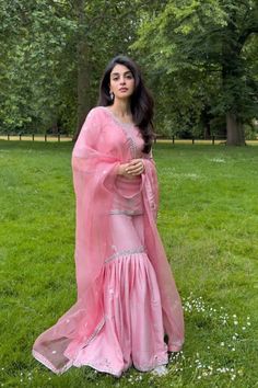 South Asian Outfits, Bengali Dress, Bangladeshi Dress, Bangladeshi Fashion, Bangladeshi Clothes, Nepali Fashion, Nepali Dress, Pink Gharara, Silk Gharara