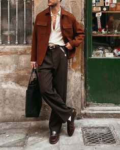 Classic Look Men, Men’s Fall Fashion 2024 Work, Mens Winter Fashion Outfits Classy, Mens Fashion France, Vintage Italian Mens Fashion, Fall Fashion For Men, Timeless Men’s Fashion, Fall Menswear