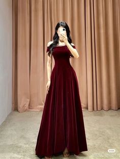 Douyin Cocktail Dress, Dark Red Evening Dress, Korean Fashion Dress Party, Prom Dresses Korean, Korean Prom Dresses, Korean Party Dress, Royal Dresses, Cute Prom Dresses, Korean Fashion Dress