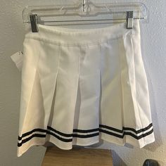 Never Worn Pleated Skirt. White High-waist Pleated Skirt, White Mini Tennis Skirt With Lining, White Pleated High Waist Skirt, White Fitted Flared Mini Skirt, White Mini Skort With Lined Skirt, White Mini Length Lined Skort, White High Waist Pleated Tennis Skirt, White High-waist Bottoms For School, High Waist White Pleated Tennis Skirt