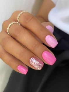 30 Easy And Cute Pink Nail Ideas To Make You Fabulous - 242 Pink Glitter Nails, February Nails, Valentine Nails, Colorful Nails, Cute Gel Nails, Short Acrylic Nails Designs, Dipped Nails