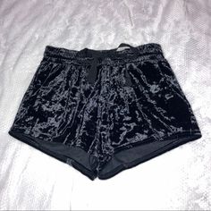 Bought From Tobi, Tag Says “Cotton Candy La” Size Small Never Worn, Perfect Condition Black Velvet Drawstring Shorts With 2 Pockets In The Front Originally Bought For $50 + Shipping On Website Fuzzy Shorts, Short Shorts, Drawstring Shorts, Shorts Black, Black Shorts, Cotton Candy, Black Velvet, Velvet, Candy