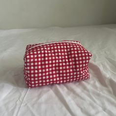 red gingham makeup pouch with white cotton interior Gingham Makeup, Cosmetic Bag Aesthetic, Product Planning, Aesthetic Red, Bag Aesthetic, Bags Aesthetic, Red Gingham, Makeup Pouch, Toiletry Storage