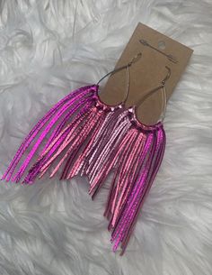 Tinsel Earrings, Leather Fringe Earrings, Charm Ideas, Staple Earrings, Diy Leather Earrings, Flamingo Earrings, Leather Crafting, Flamingo Pink, Earrings Diy