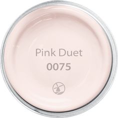 pink duet 0075 is the most popular nail polish for women in the world