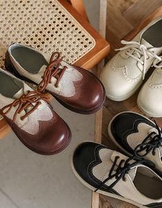 Oxfords With Perforated Toe Box And Round Toe, Wide Toe Box Shoes, Oxford Shoes Heels, Oxford Shoes Style, Brogues Style, Shoes 2021, Casual Oxford Shoes, Coffee Black, Box Shoes