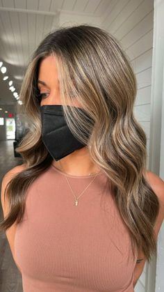 Hair Highlights Dark Hair, Highlights Dark Hair, Dark Hair Balayage, Brunette Balayage, Brunette Hair With Highlights, Highlights Hair, Brown Hair With Blonde Highlights, Brown Hair Balayage, Hair Balayage