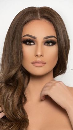 Inspirações de Makes em Tons Neutros/Marrom pra Arrasar! Rosa Make-up, Perfect Nude Lipstick, Wedding Hairstyles And Makeup, Smink Inspiration, Basic Makeup, Wedding Makeup Looks, Nude Makeup, Pink Makeup