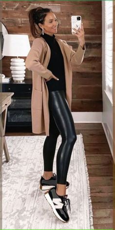 Rok Outfit, Look Legging, Athleisure Outfits, Casual Work Outfits, Looks Chic, Casual Winter Outfits, Komplette Outfits, Fall Fashion Outfits, Fall Winter Fashion