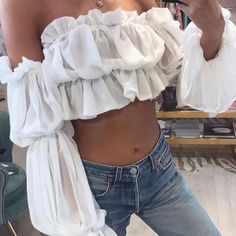 New With Its Tags. Outfit Elegantes, Autumn Clothes, White Chiffon, Loose Blouse, Mode Inspo, Long Puff Sleeves, Shoulder Crop Top, Crop Top Blouse, Trend Fashion