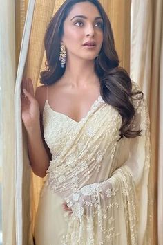 White saree with sequin, thread embroidery in floral pattern and scallop border. Paired with jaal embroidered blouse. - Aza Fashions भारतीय दुल्हन संबंधी, White Sari, डिजाइनर कपड़े, Indian Outfits Lehenga, Fancy Sarees Party Wear, Indian Fashion Saree, Saree Designs Party Wear, Indian Dresses Traditional, Traditional Indian Outfits