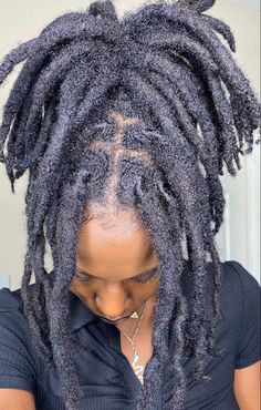 Free Form Wicks, Dreadlocks Journey, Dreads Short Hair, Free Form Locs, Freeform Locs, Loc Maintenance, Dreads Styles For Women