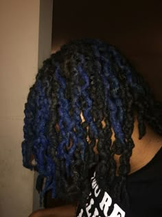 Cute Dread Colors, Dark Blue Locs Men, Skunk Hair Dreads, Dreads With Dyed Tips, Black And Blue Dreads, Short Locs For Black Women, Died Dread Locks, Skytop Dreads, Different Color Dreads