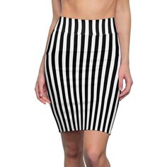 Fitted Striped Skort With Pleated Skirt, Fitted Striped Mini Skort, Casual Black Mini Skirt Hip-length, Casual Black Hip-length Mini Skirt, Chic Striped Fitted Skort, Striped Fitted Pleated Mini Skirt, Chic Fitted Striped Skort, Black Mini Pencil Skirt For Summer, Casual Fitted Pencil Skirt Skort