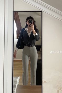 Winter Old Money Outfit Women, Software Engineer Women Outfit, Elegant Outfit Classy Winter, Flare Slacks Outfit, Navy Blue Business Outfit Women, Womens Formal Outfits, Secretary Outfits Casual, Work Appropriate Summer Outfits, 28 Year Old Fashion