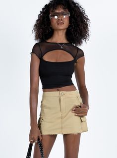 Mini skirt  Slim fitting  100% cotton  Mid rise  Zip and button fastening  Four pocket design  Faux back pockets  Raw edge hem  Non-stretch  Unlined Festival Tops Women, Womens Party Tops, Slim Fit Crop Top, Womens Knit Tops, Clubbing Outfits, Disco Outfit, Festival Tops, Skirts Online, Curve Dresses